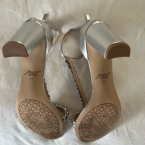Jewel by Badgley Mischka event shoes - Picture 4 of 5